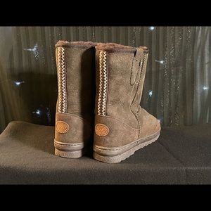 Emu Women’s Boots - Size 9
